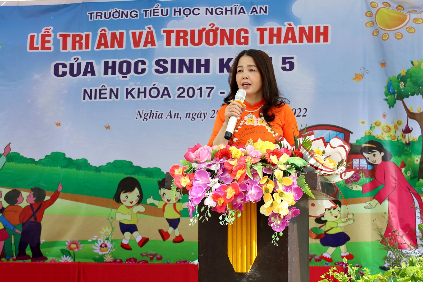 Cô Nguyễn Thị Thanh Liên - Phó hiệu trưởng